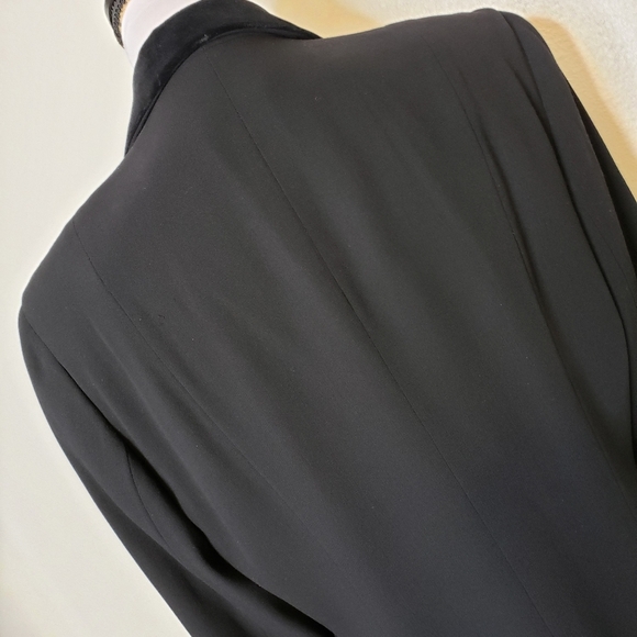 Salvatore Ferragamo Tuxedo Jacket Black Wool Suit Coat Velvet Collar Luxury Chic - Picture 14 of 16